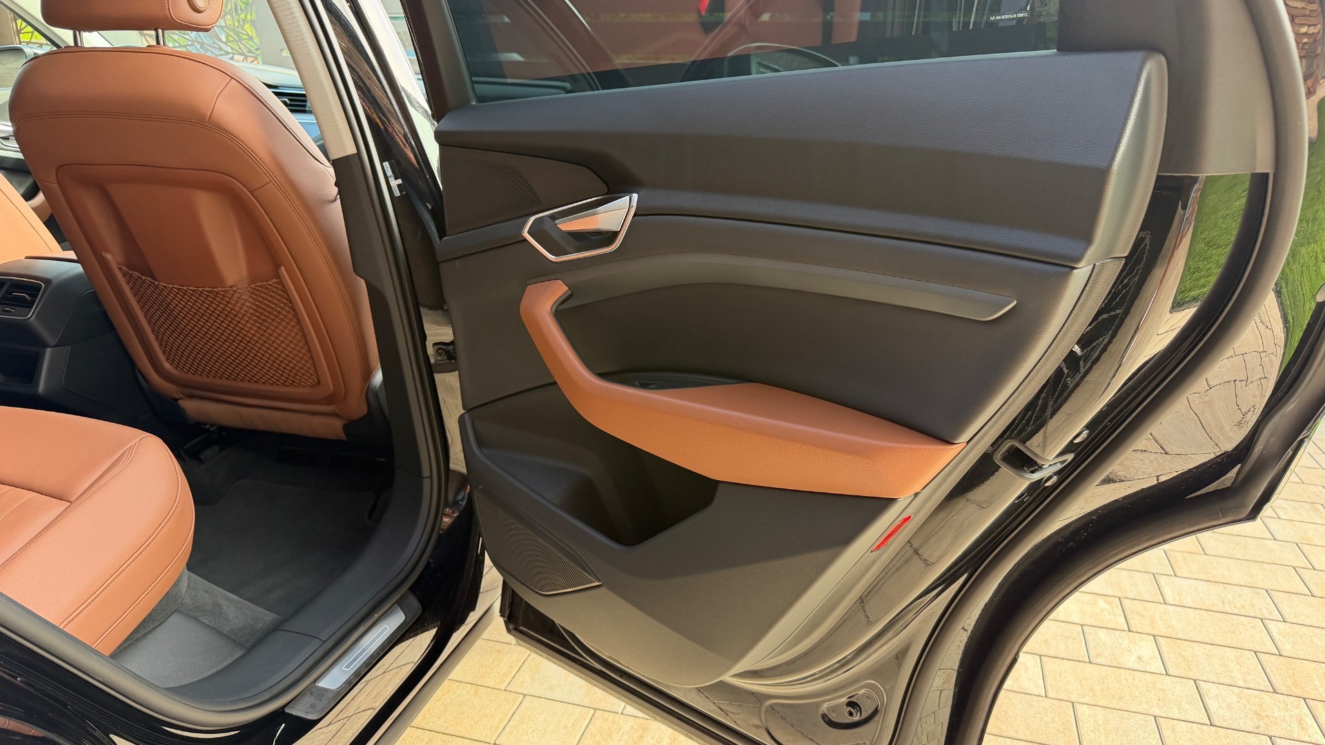 Audi E-tron 55 quattro S line — foto 38
