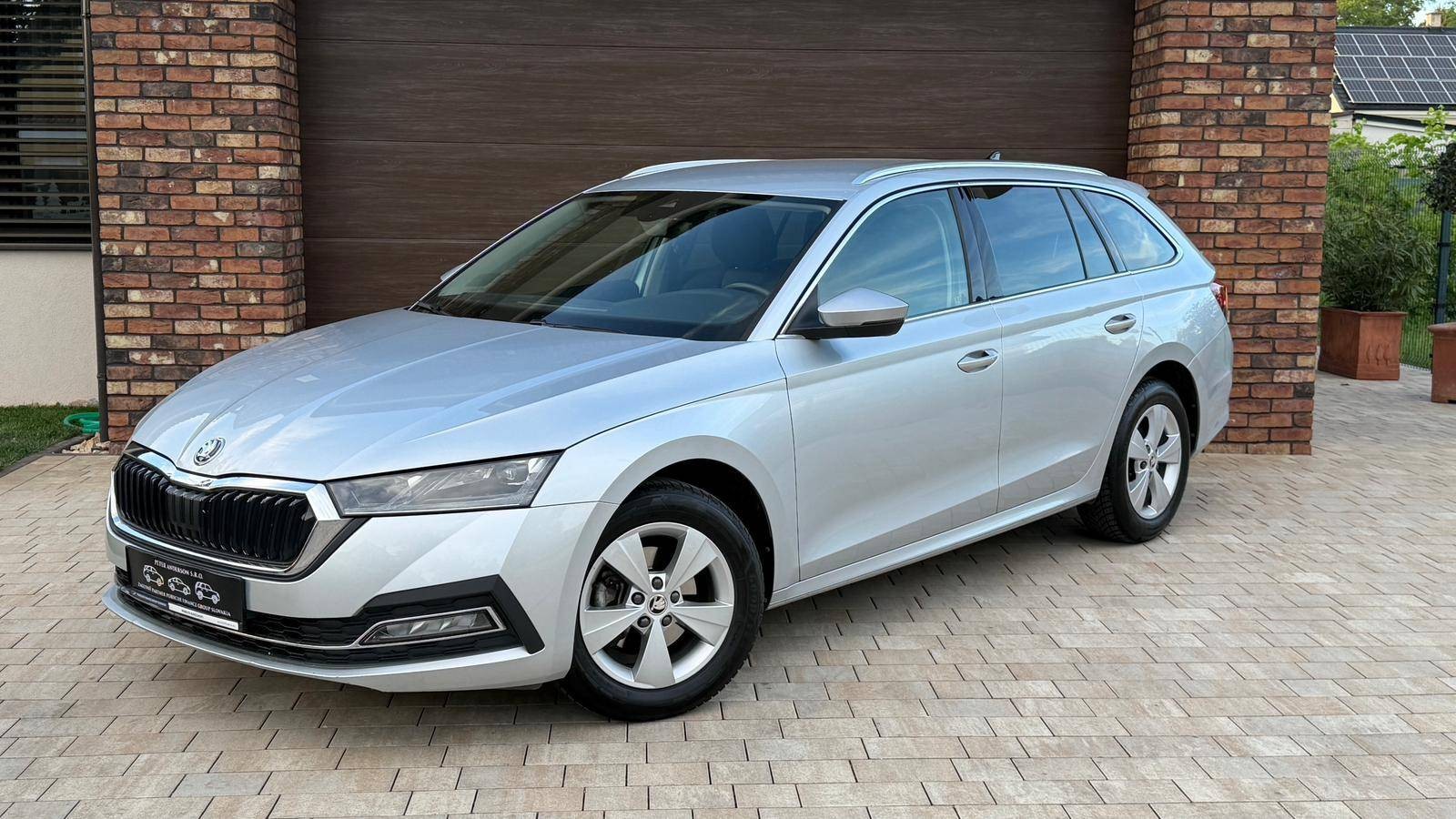 Škoda Octavia Combi 2.0 TDI SCR Style DSG — foto 2