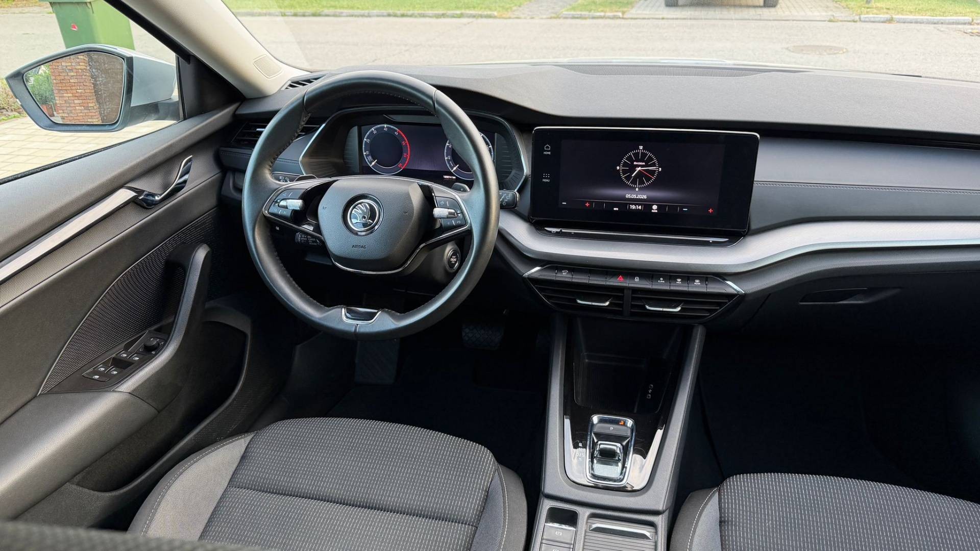 Škoda Octavia Combi 2.0 TDI SCR Style DSG — foto 13
