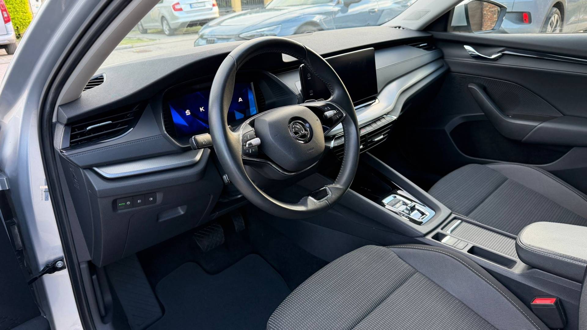 Škoda Octavia Combi 2.0 TDI SCR Style DSG — foto 14