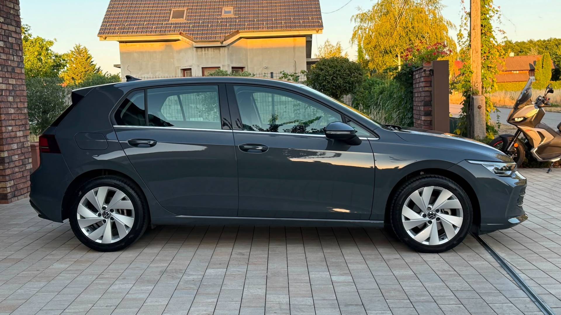 Volkswagen Golf Lim. Style 2.0 TDI 110kW  DSG7 — foto 4