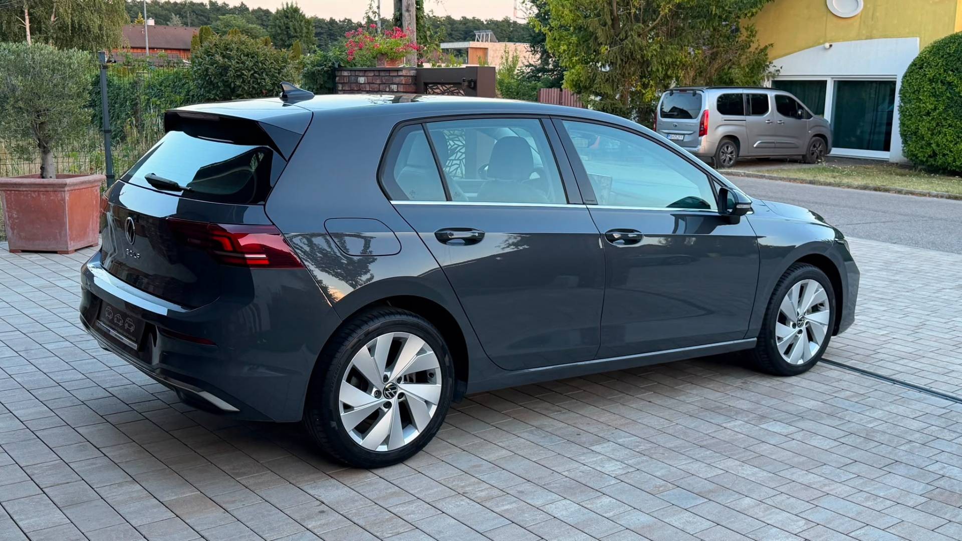 Volkswagen Golf Style 2.0 TDI 110kW 7-Gang DSG — foto 8