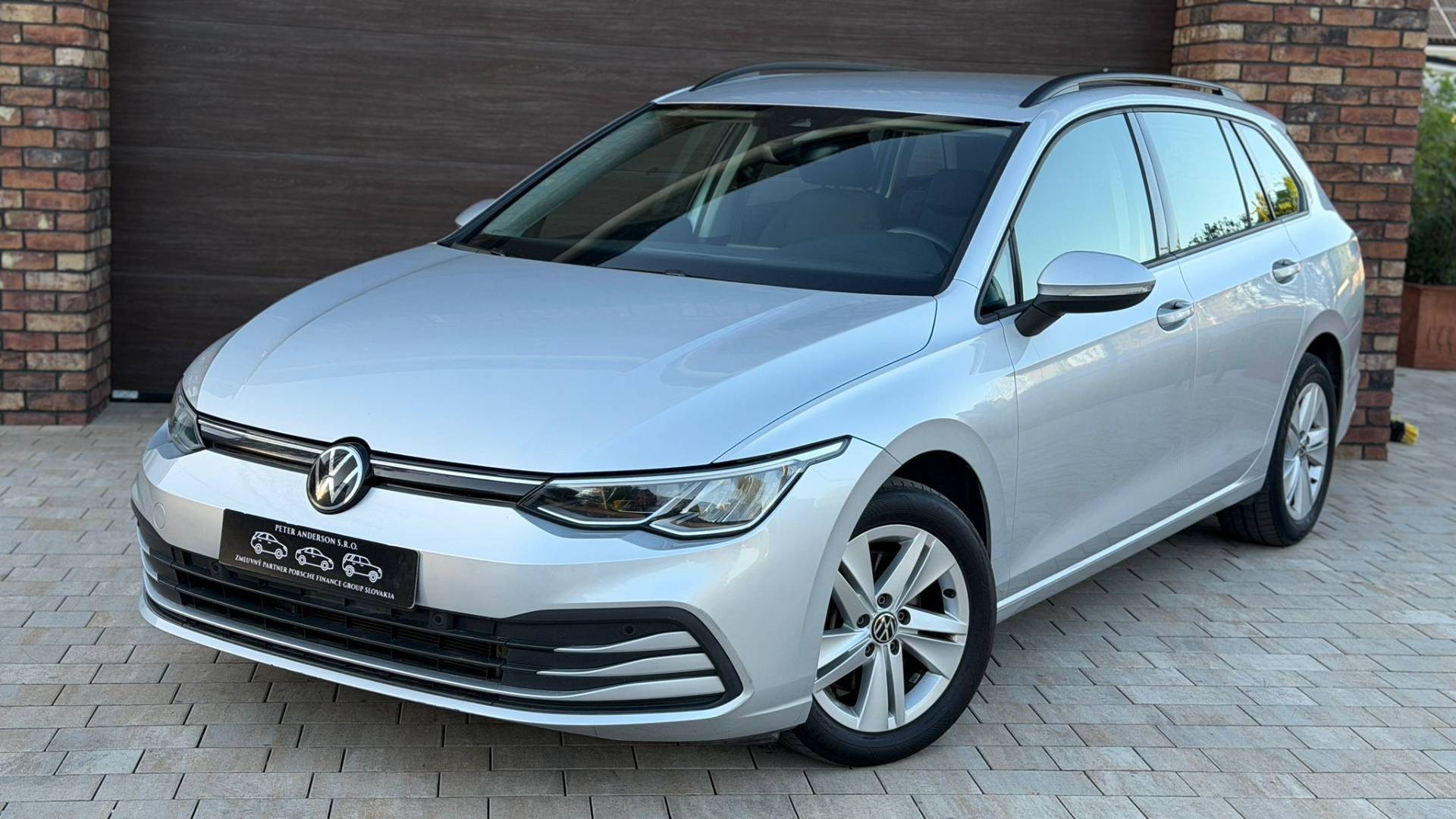 Volkswagen Golf Variant Life 2.0 TDI SCR 85kW DSG — foto 2
