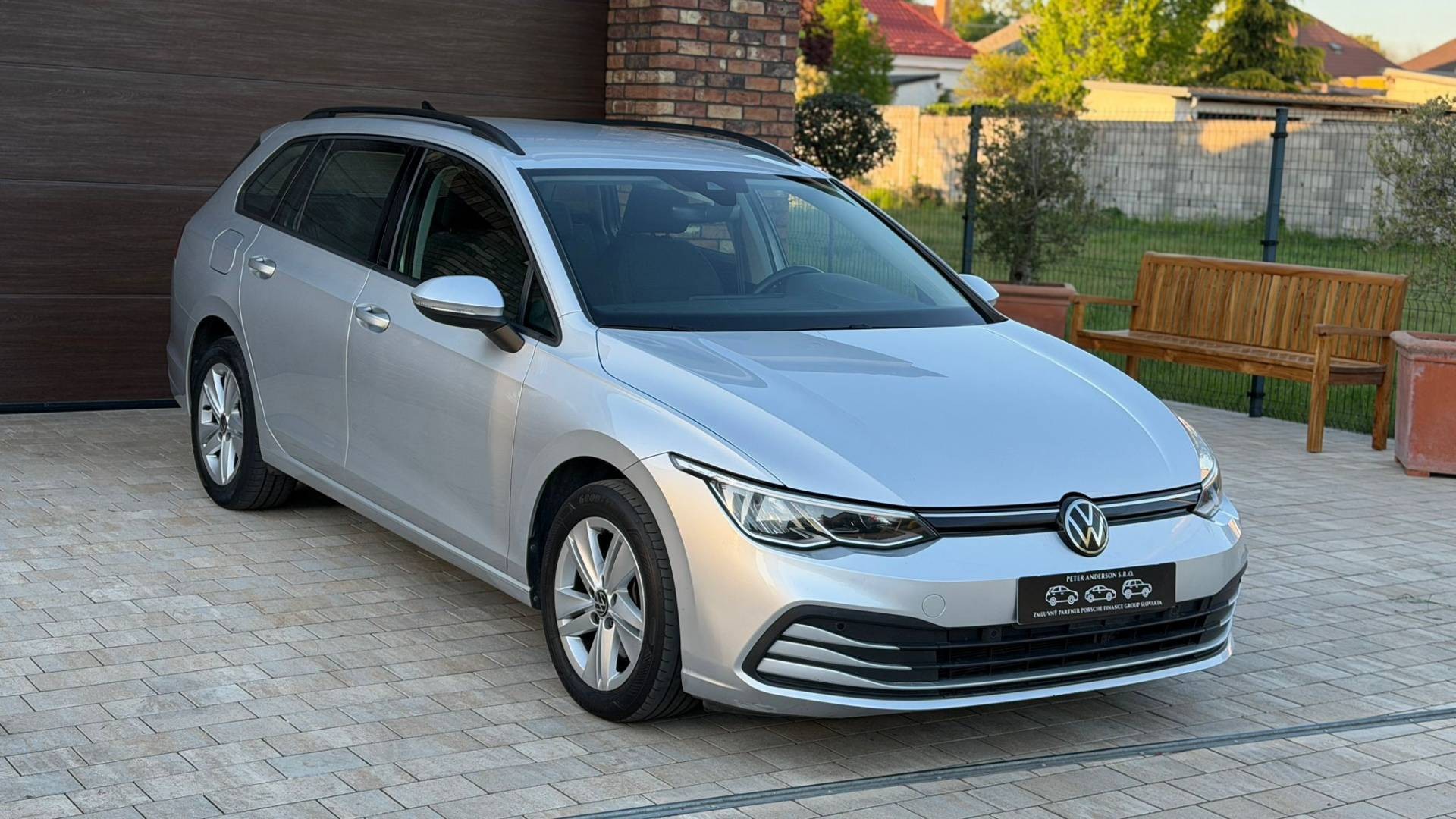 Volkswagen Golf Variant Life 2.0 TDI SCR 85kW DSG — foto 3
