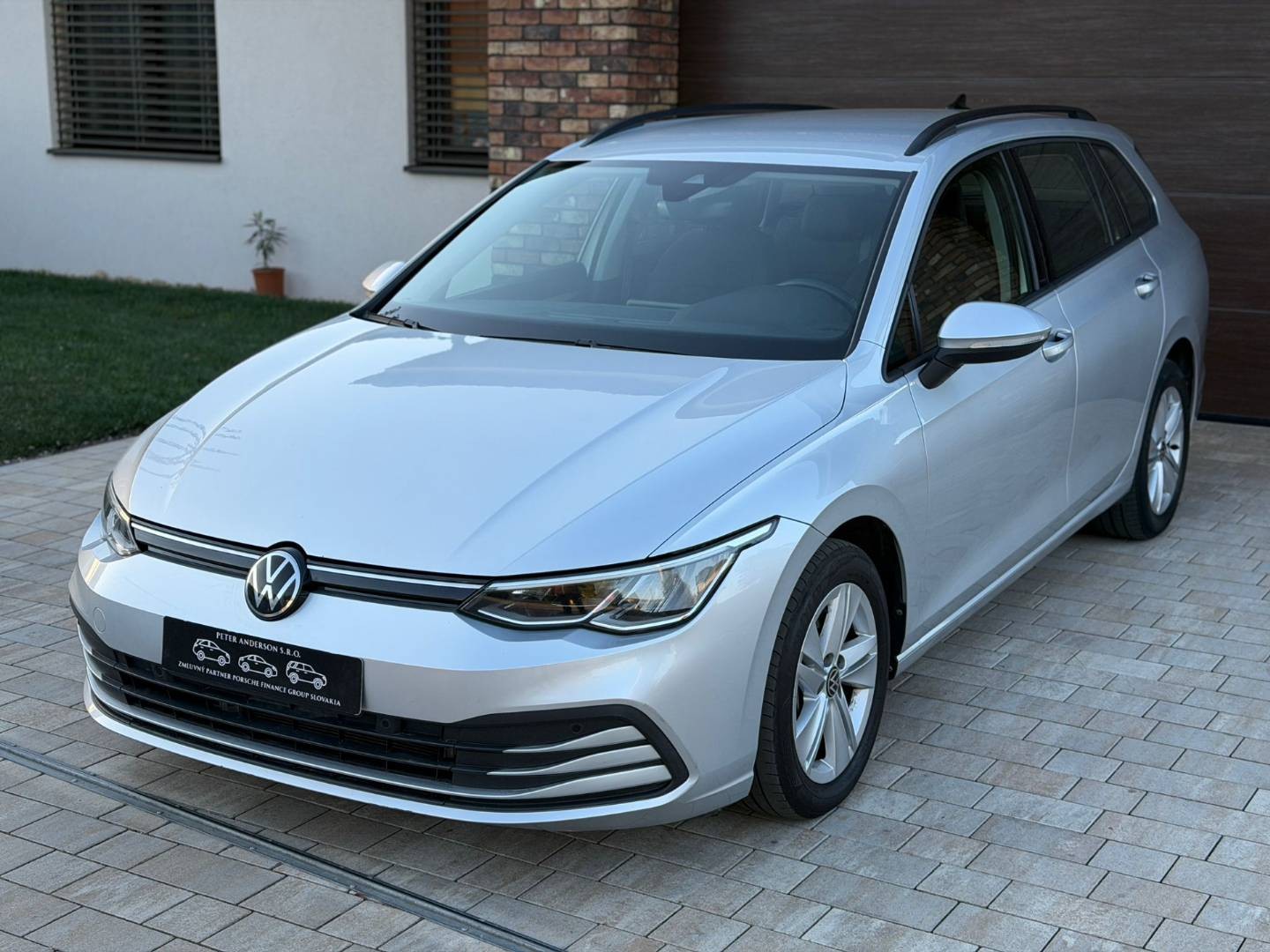 Volkswagen Golf Variant Life 2.0 TDI SCR 85kW DSG — foto 6
