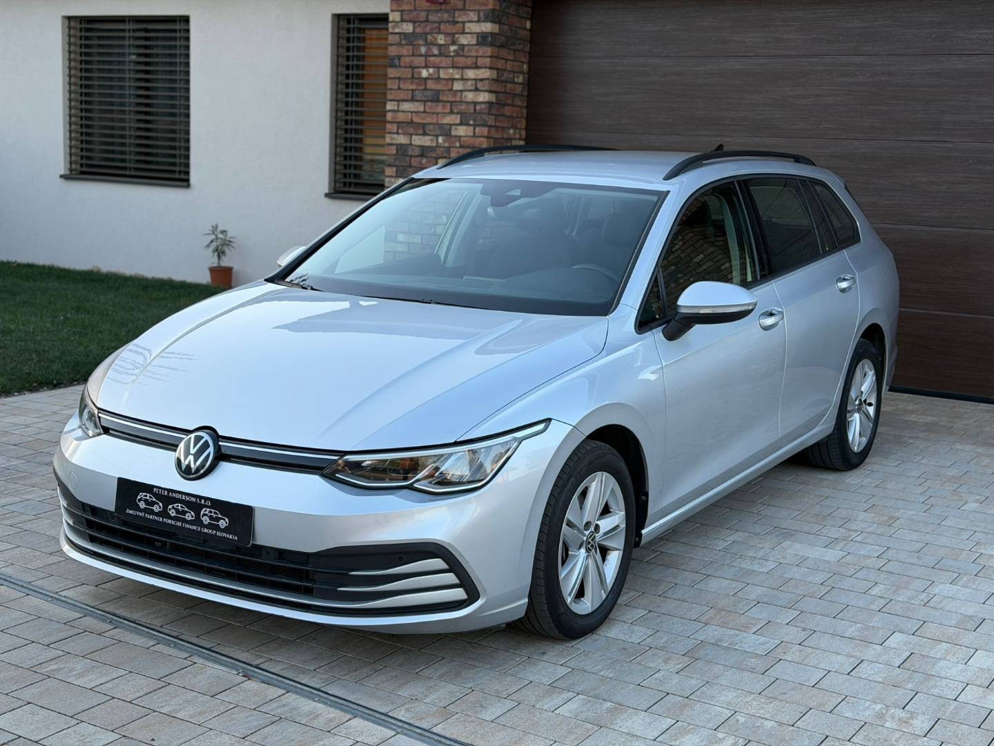 Volkswagen Golf Variant Life 2.0 TDI SCR 85kW DSG — foto 7