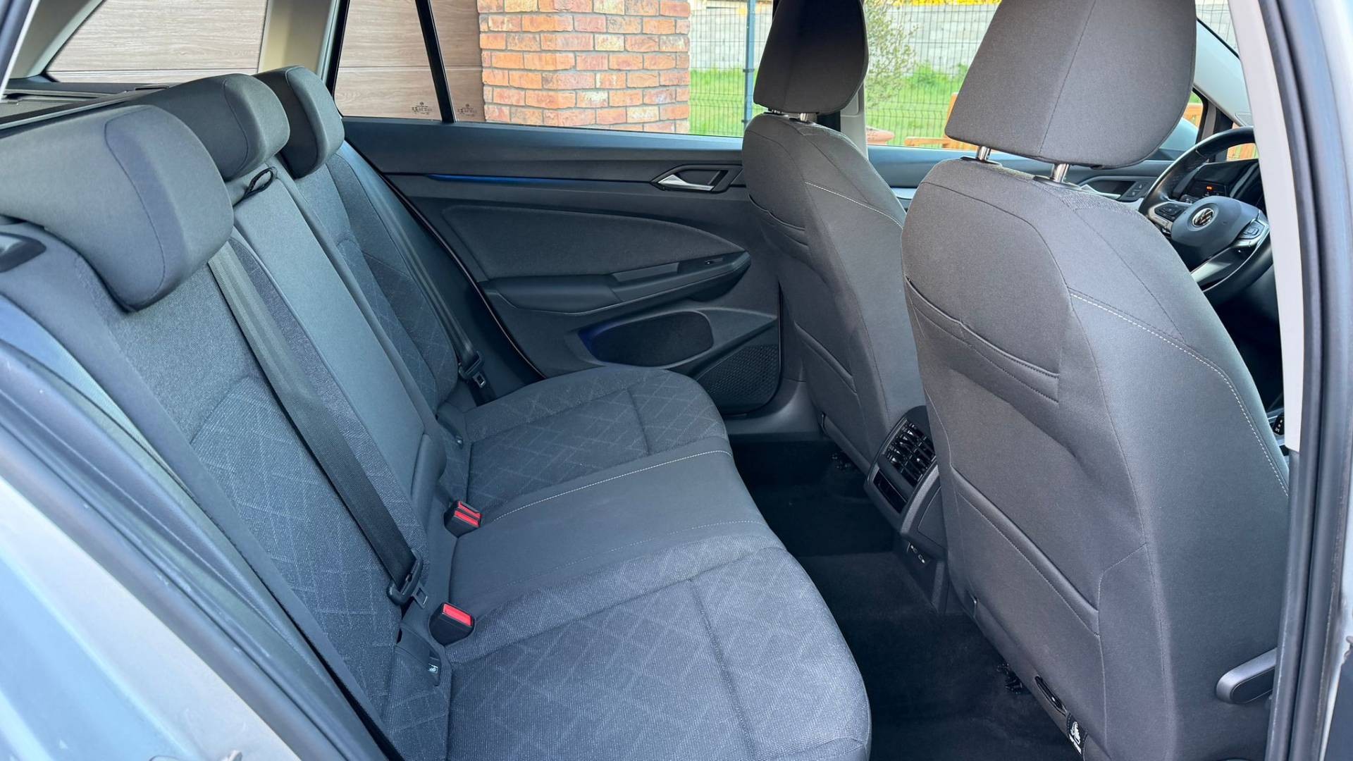 Volkswagen Golf Variant Life 2.0 TDI SCR 85kW DSG — foto 28