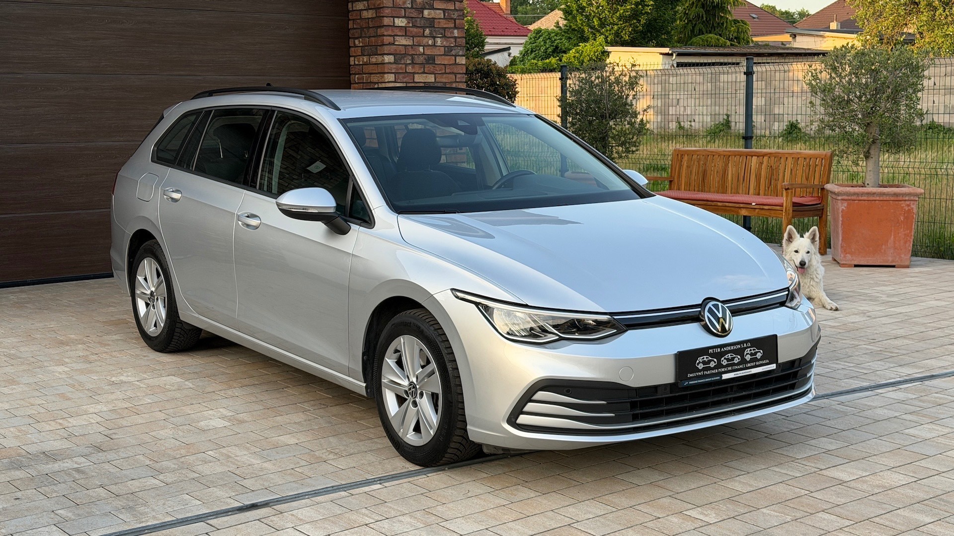 Volkswagen Golf Variant Life 2.0 TDI SCR 85kW DSG — foto 4