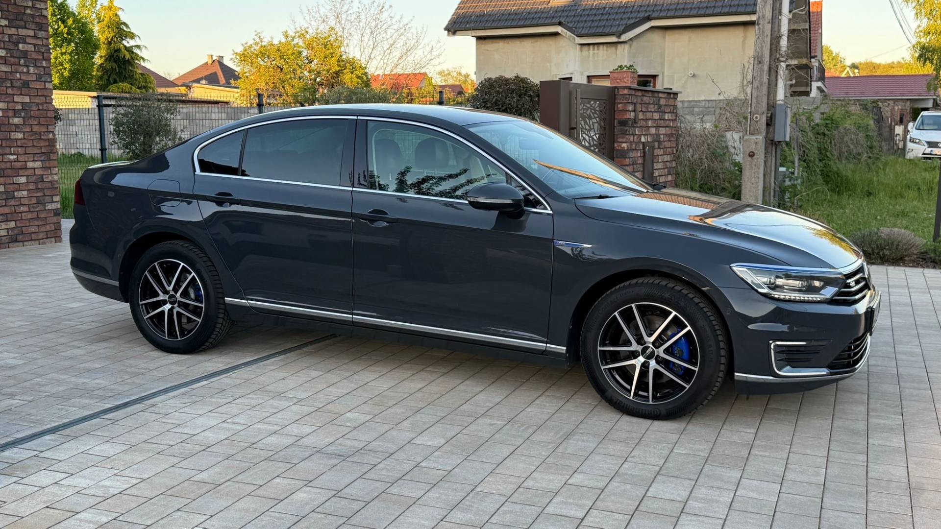 Volkswagen Passat Variant GTE 1,4 TSI Plug-in-hybrid 6DSG — foto 8