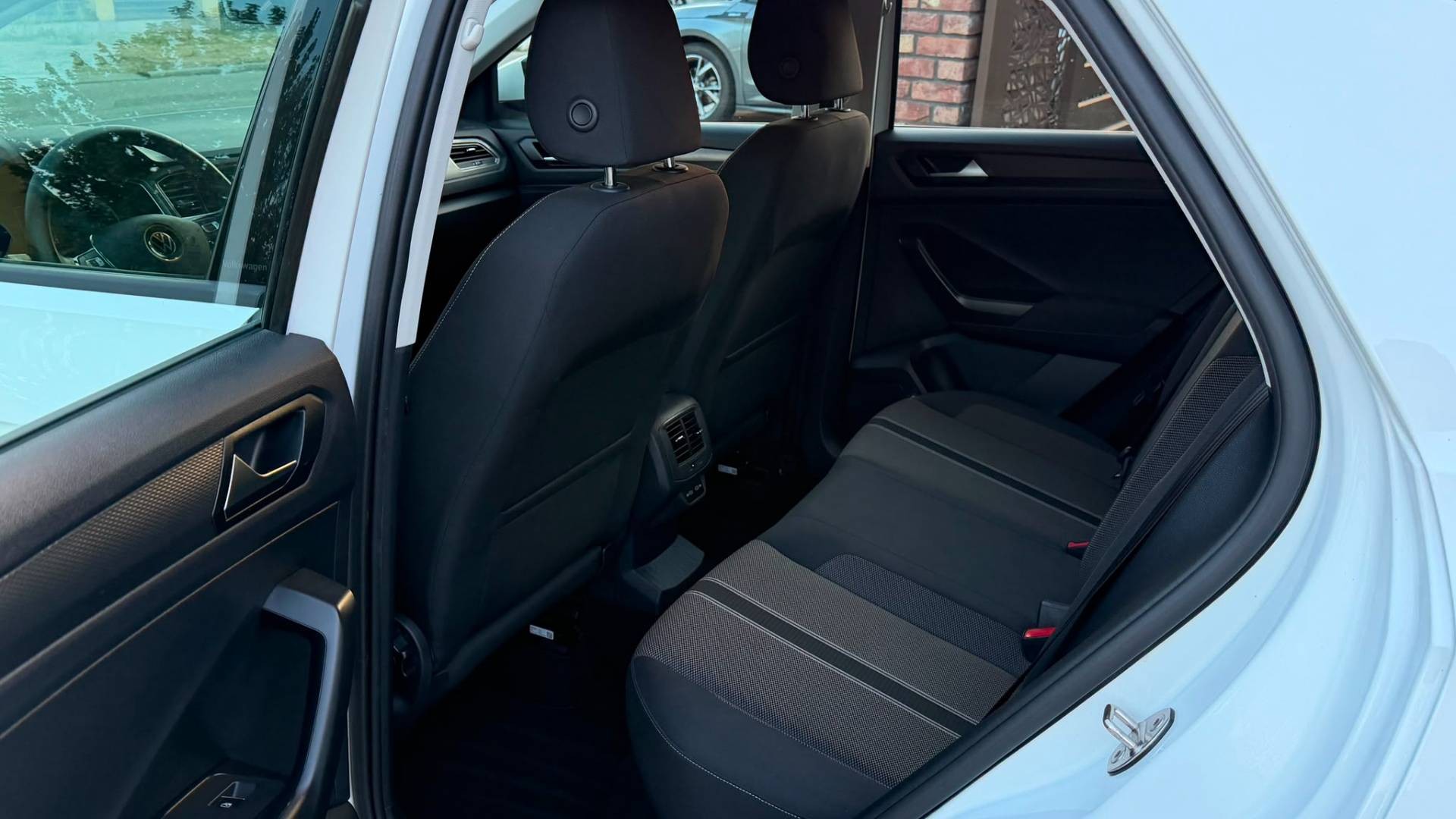 Volkswagen T-Roc 1.6 TDI Style — foto 13
