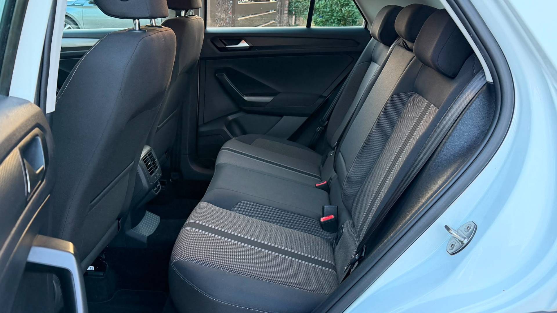 Volkswagen T-Roc 1.6 TDI Style — foto 14