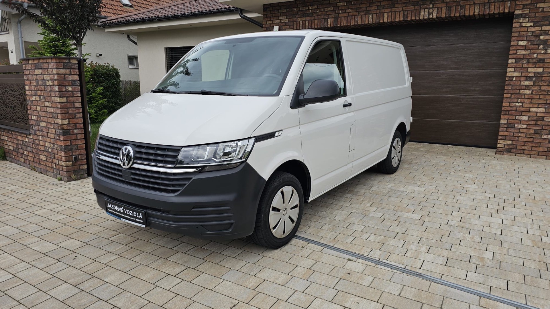 Volkswagen T6 Transporter 2.0TDi,izolovaná užitkova časť s chladiacou jednotkou